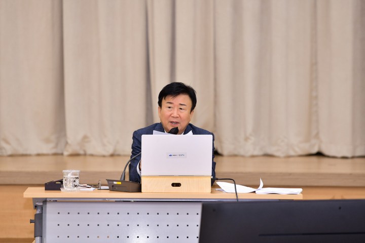 정기명 여수시장, 월간업무계획 보고회 주재